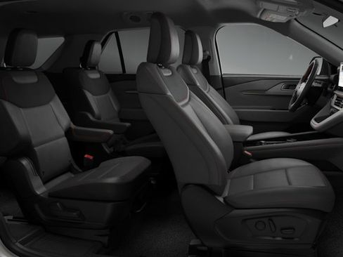 New 2026 Ford Explorer Active w/ Active Comfort Package RWD image 29