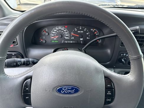 Used 2003 Ford Excursion XLT image 38