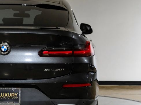 Used 2025 BMW X4 xDrive30i w/ Premium Package image 50