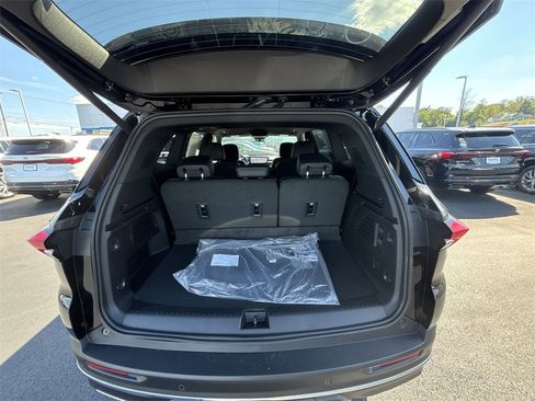 New 2026 Buick Enclave Preferred w/ Power Package image 30