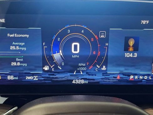 Used 2025 Chevrolet Suburban Premier AWD/4WD image 34