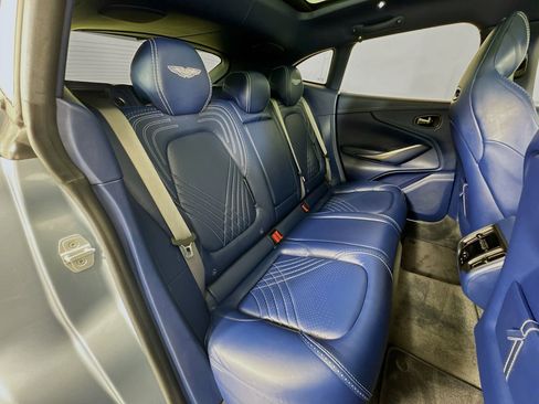 Used 2021 Aston Martin DBX image 25