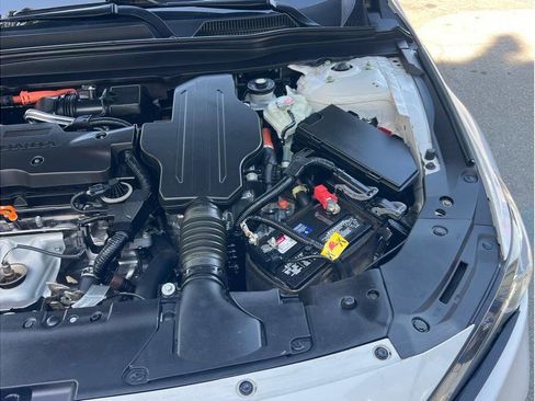 Used 2022 Honda Accord Sport image 25