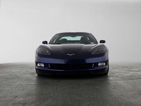 Used 2007 Chevrolet Corvette Coupe w/ Preferred Equipment Group RWD image 8