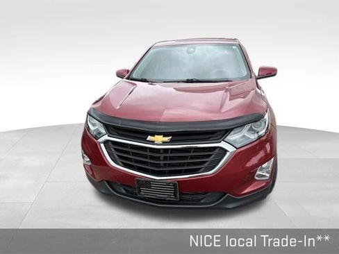 Used 2019 Chevrolet Equinox LT w/ Driver Convenience Package FWD image 2