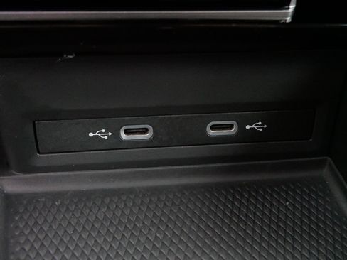 Certified 2024 Volkswagen Atlas SE image 29