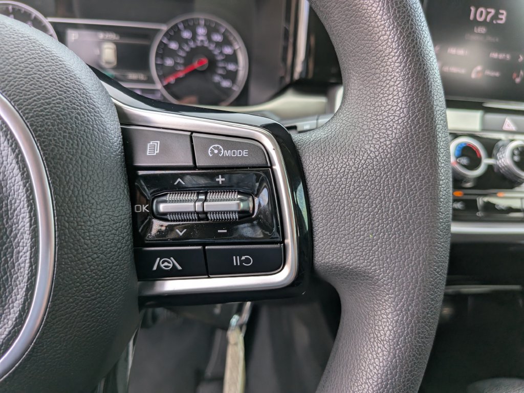 Certified 2023 Kia Sorento LX FWD image 30