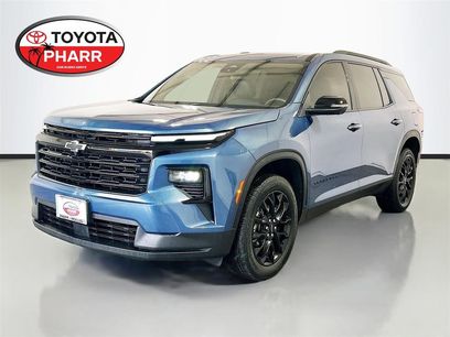 Used 2025 Chevrolet Traverse LT w/ Midnight/Sport Edition