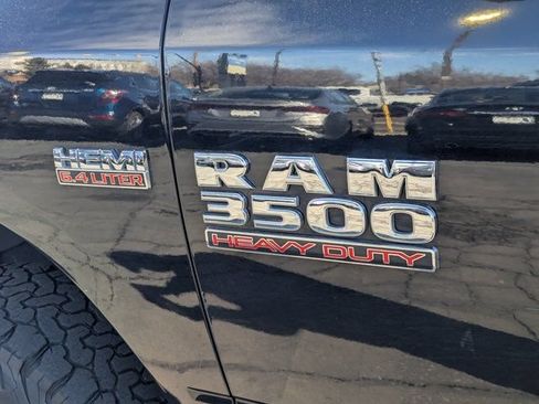 Used 2015 RAM 3500 Tradesman w/ Chrome Appearance Group AWD/4WD image 15