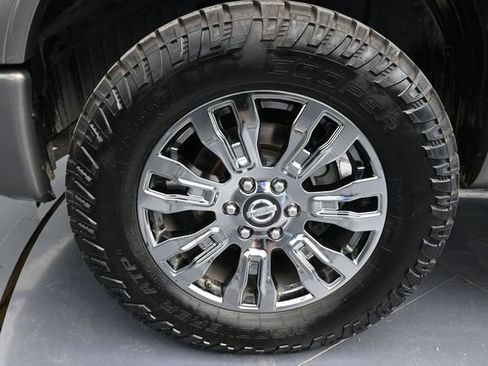 Used 2019 Nissan Titan Platinum Reserve w/ Platinum Utility Package AWD/4WD image 22