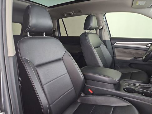 Used 2021 Volkswagen Atlas SE w/ Panoramic Sunroof Package image 34