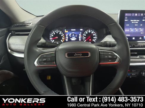 Used 2022 Jeep Compass Latitude AWD/4WD image 8