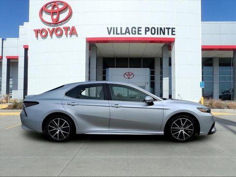 Certified 2023 Toyota Camry SE image 7