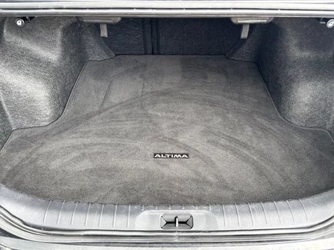 Used 2024 Nissan Altima 2.5 SV FWD image 31