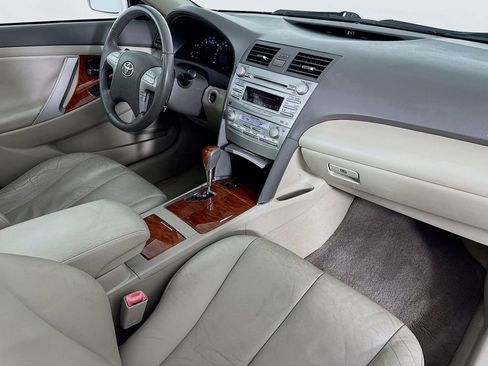 Used 2011 Toyota Camry XLE image 37