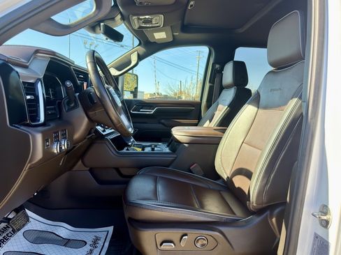 Used 2024 GMC Sierra 2500 Denali w/ Denali Reserve Package image 10