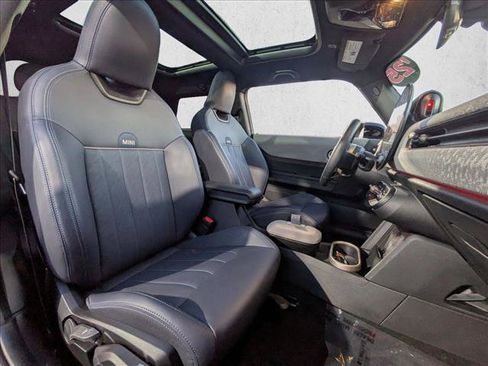 Used 2025 MINI Cooper S image 16