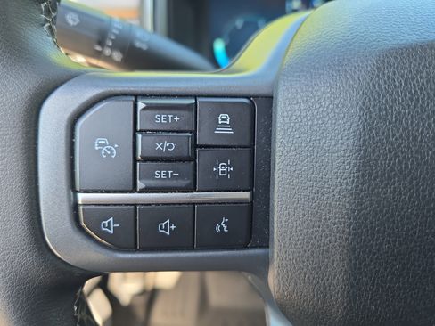 Used 2025 Ford F250 Lariat w/ Lariat Ultimate Package AWD/4WD image 16