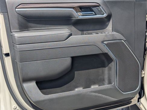 New 2026 Chevrolet Silverado 1500 RST w/ LPO, Dark Essentials Package AWD/4WD image 14