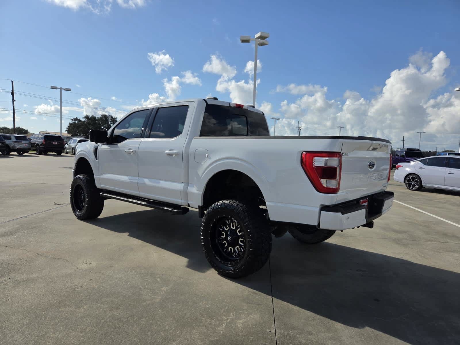 Used 2021 Ford F150 Lariat w/ Equipment Group 502A High AWD/4WD image 3