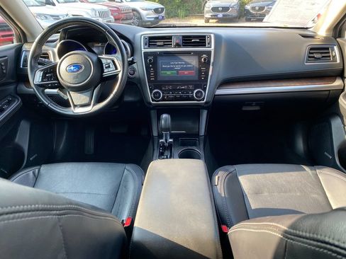 Used 2018 Subaru Outback 2.5i Limited AWD/4WD image 18
