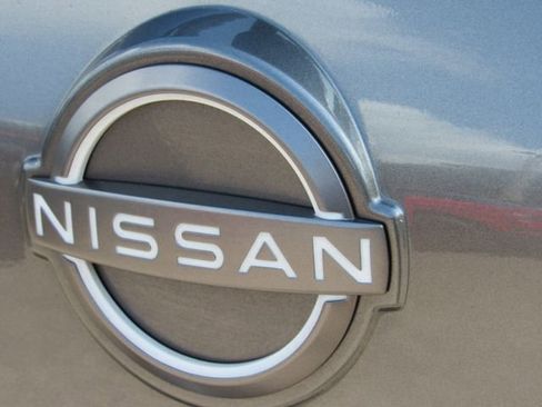 Certified 2024 Nissan Rogue SL FWD image 15