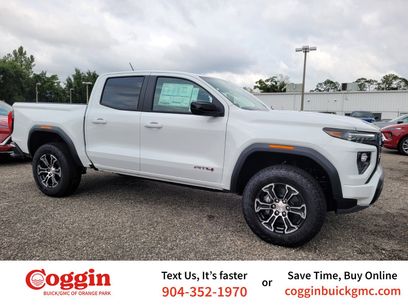 New 2025 GMC Canyon AT4