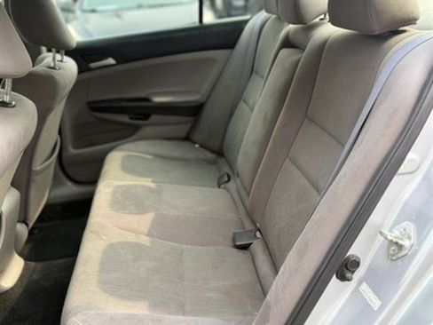 Used 2011 Honda Accord LX-P image 12