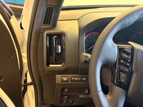 New 2026 Nissan Frontier PRO-4X w/ Pro Premium Package AWD/4WD image 14