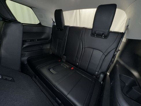 Certified 2025 INFINITI QX60 Pure image 29