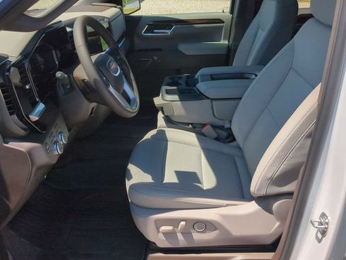 New 2026 GMC Sierra 1500 SLE w/ X31 Off-Road Package AWD/4WD image 14