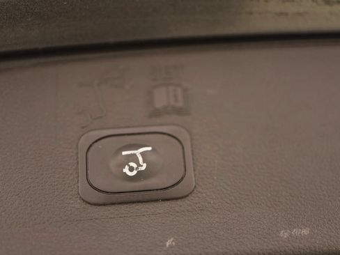 Used 2019 Ford Escape SEL AWD/4WD image 39
