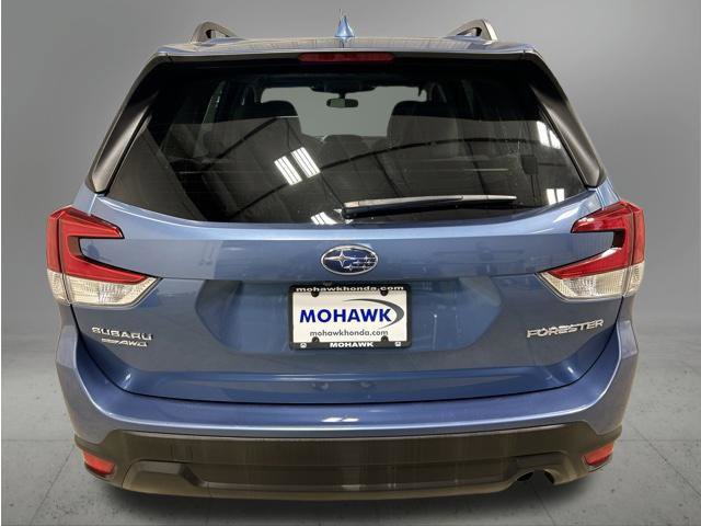 Used 2023 Subaru Forester Premium AWD/4WD image 4