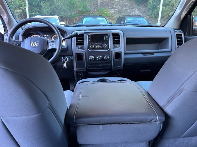 Used 2014 RAM 1500 Express RWD image 16