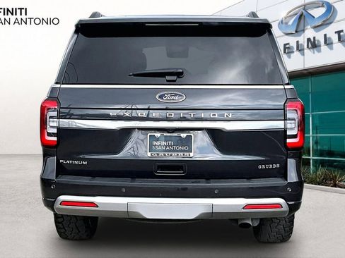 Used 2024 Ford Expedition Platinum AWD/4WD image 5