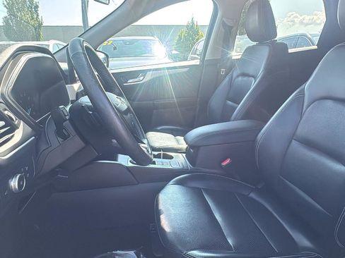 Used 2020 Ford Escape SEL image 10