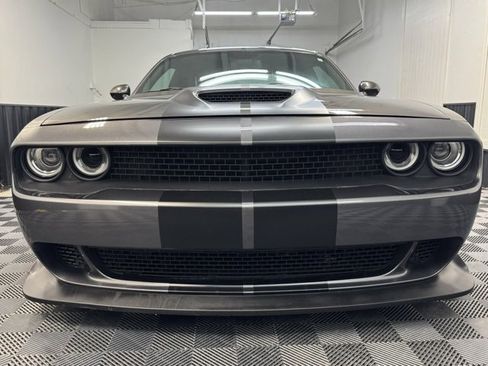 Used 2021 Dodge Challenger R/T image 2