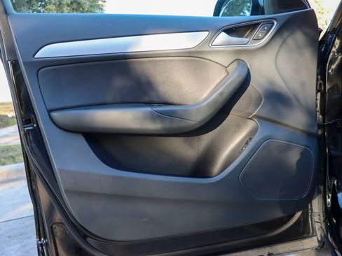 Used 2018 Audi Q3 2.0T Premium image 11