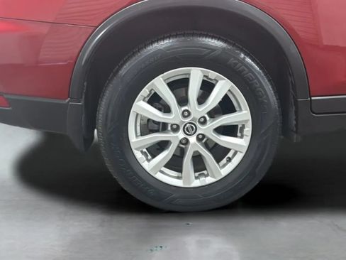 Used 2019 Nissan Rogue SV FWD image 27