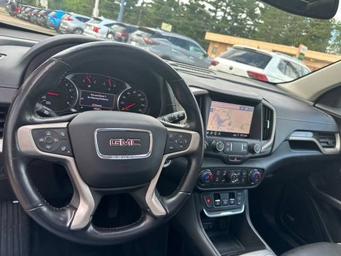 Used 2020 GMC Terrain Denali w/ Denali Premium Package AWD/4WD image 21