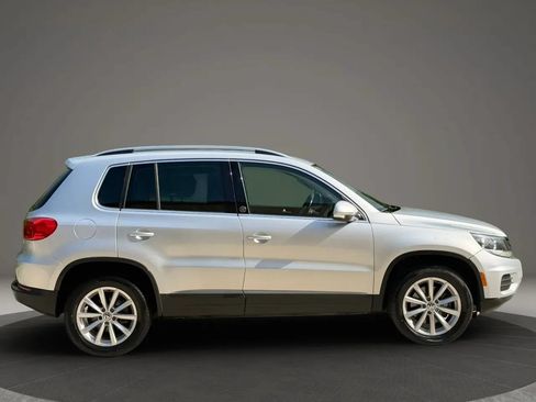 Used 2017 Volkswagen Tiguan Wolfsburg Edition FWD image 2