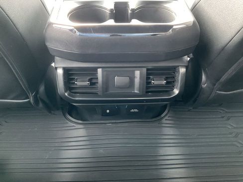 Used 2022 Ford F150 XLT w/ Equipment Group 302A High image 20