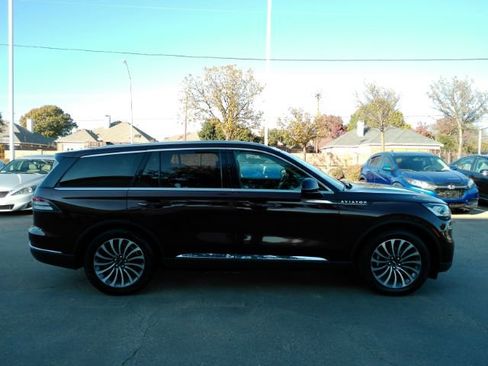 Used 2020 Lincoln Aviator Reserve w/ Equipment Group 201A image 5