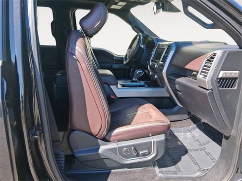 Used 2015 Ford F150 Platinum w/ Equipment Group 701A Luxury image 15