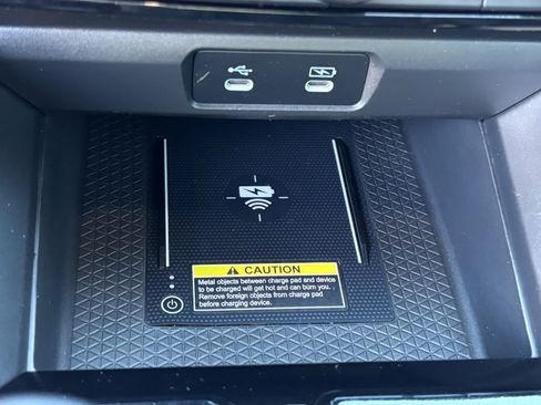 Certified 2025 Honda Accord Touring image 30