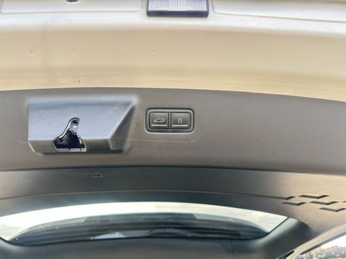 Used 2025 Hyundai Santa Fe SEL image 23