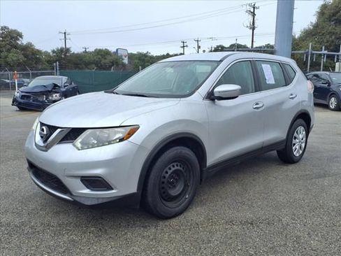 Used 2015 Nissan Rogue S AWD/4WD image 5
