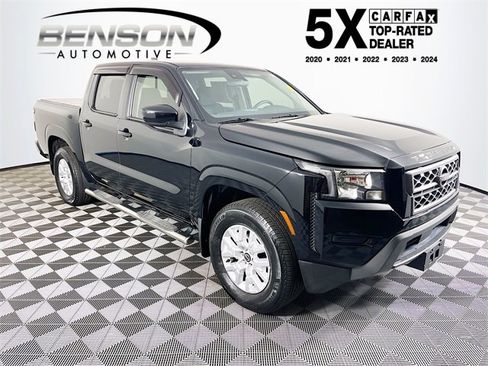 Used 2022 Nissan Frontier SV image 1