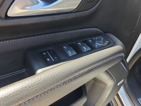 Used 2022 GMC Yukon XL Denali RWD image 22