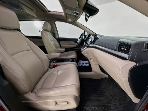 Used 2018 Honda Odyssey EX-L image 41